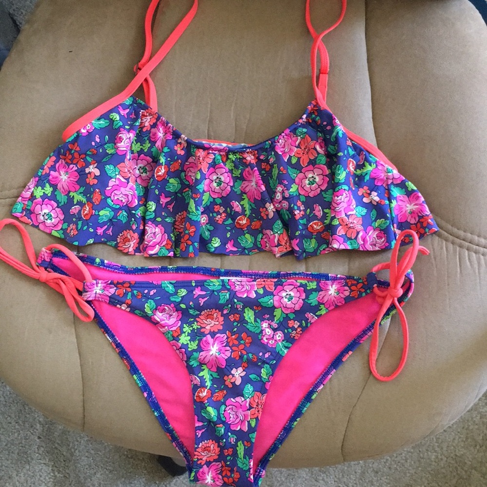 Abercrombie & Fitch floral swimwear